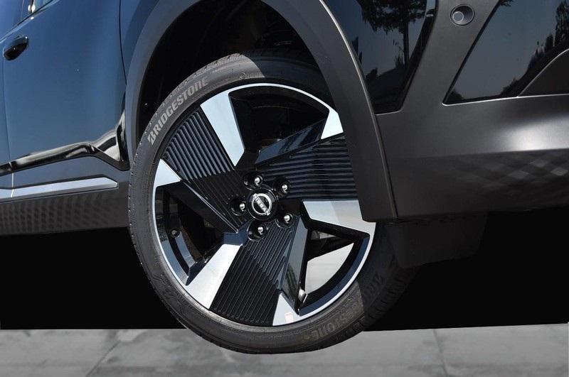 new 2025 Nissan Kicks car, priced at $26,470