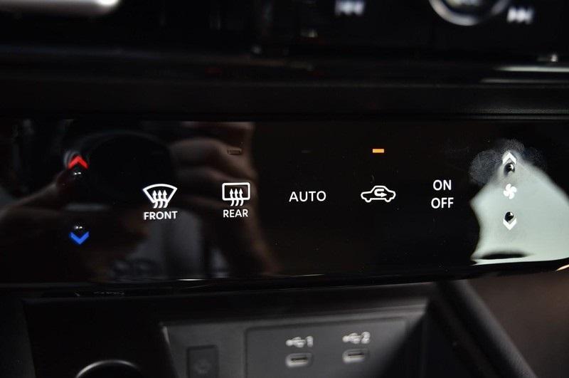 new 2025 Nissan Kicks car, priced at $26,470