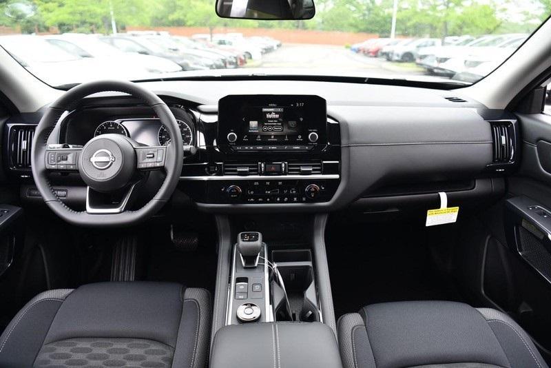 new 2025 Nissan Pathfinder car, priced at $42,470