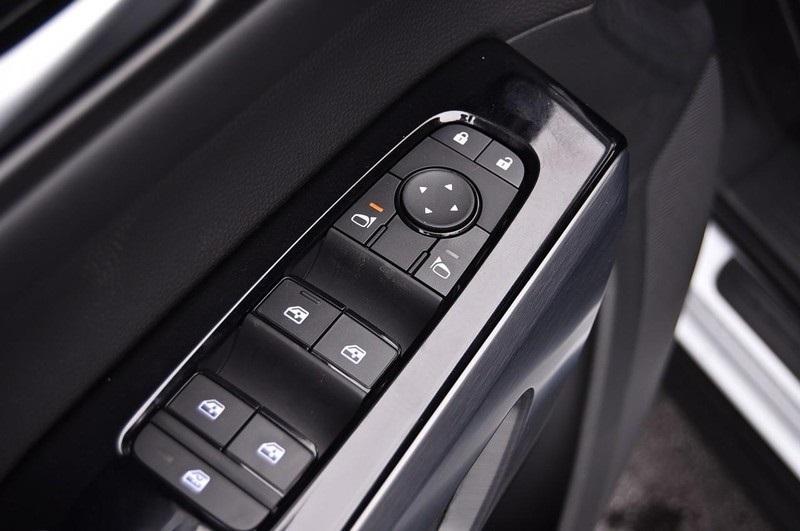 new 2025 Nissan Pathfinder car, priced at $44,595