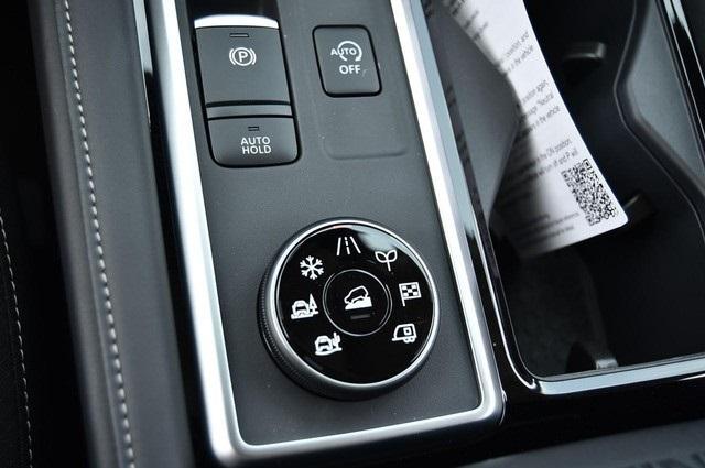 new 2025 Nissan Pathfinder car, priced at $45,600