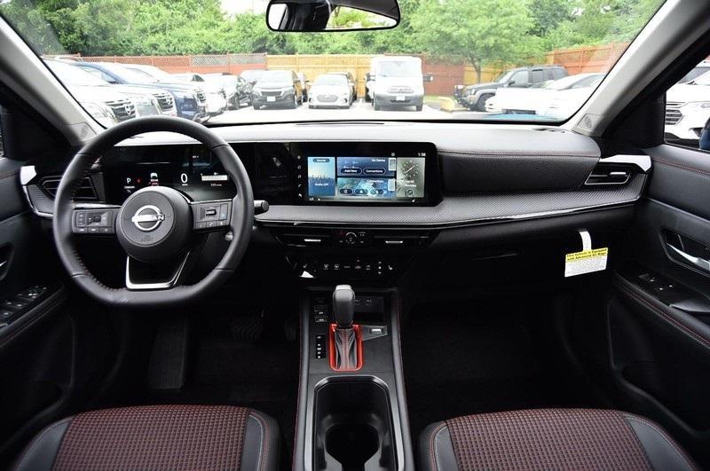 new 2025 Nissan Kicks car, priced at $29,805