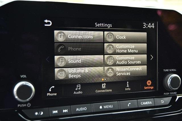 new 2025 Nissan Pathfinder car, priced at $42,345