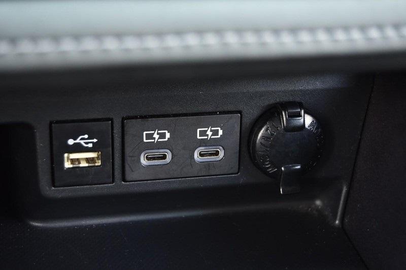 used 2024 Toyota Highlander car, priced at $40,599