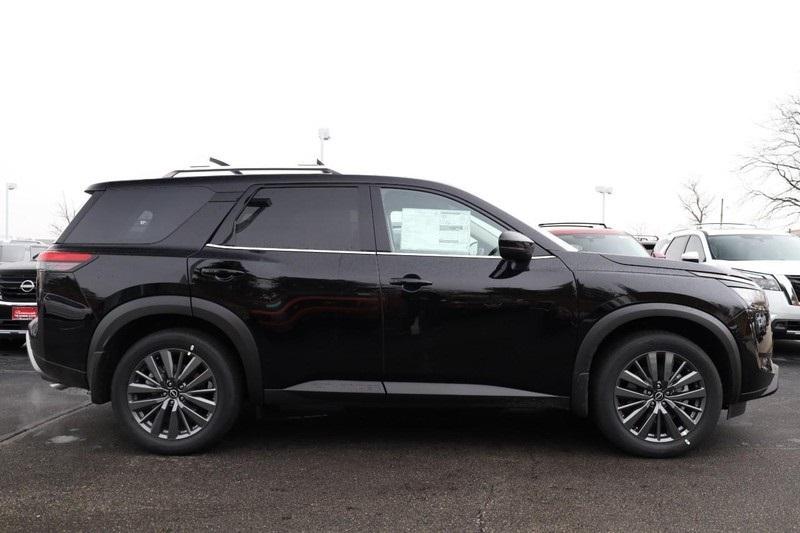 new 2025 Nissan Pathfinder car, priced at $45,990