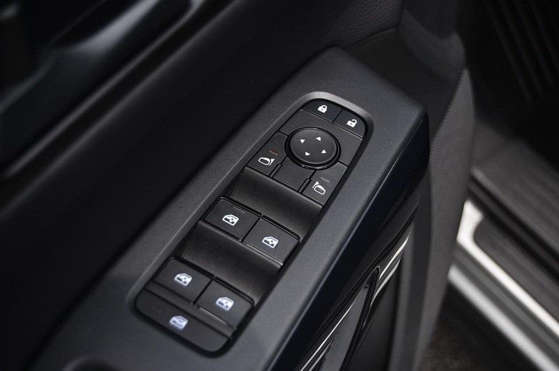 new 2025 Nissan Pathfinder car, priced at $35,940