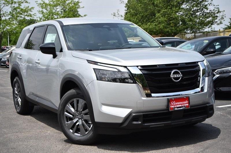 new 2025 Nissan Pathfinder car, priced at $35,940