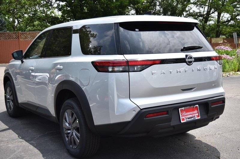 new 2025 Nissan Pathfinder car, priced at $35,940