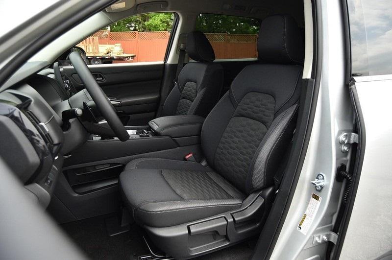 new 2025 Nissan Pathfinder car, priced at $35,940