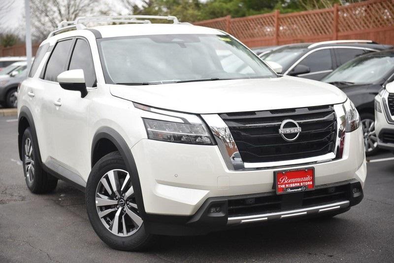 new 2024 Nissan Pathfinder car, priced at $43,207