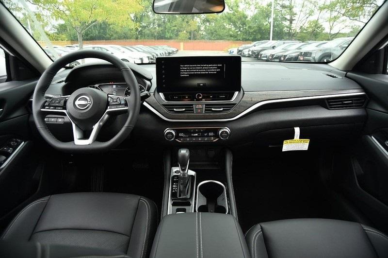 new 2025 Nissan Altima car, priced at $32,935