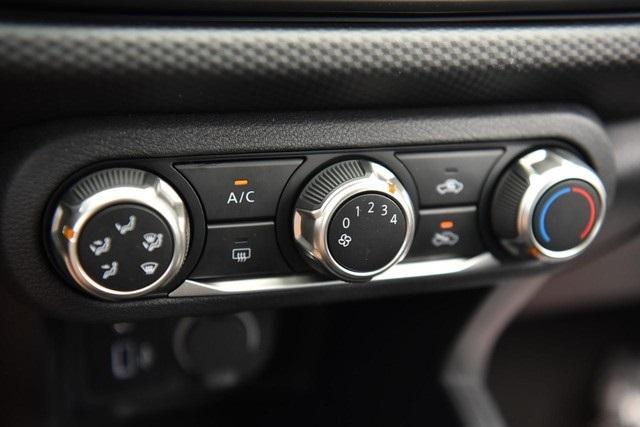 new 2025 Nissan Kicks Play car, priced at $21,750