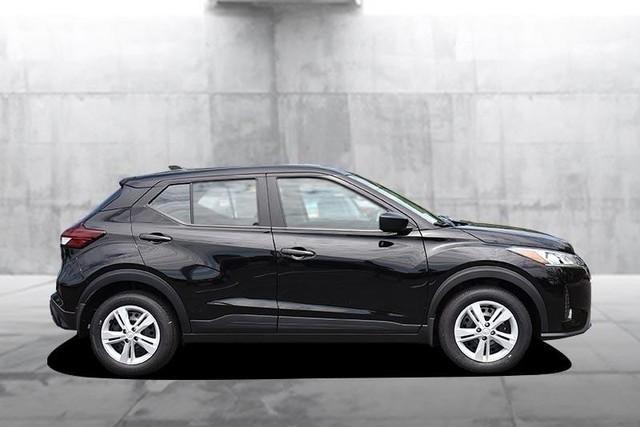 new 2025 Nissan Kicks Play car, priced at $21,750