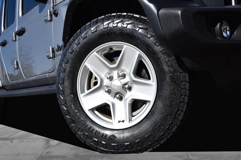 used 2020 Jeep Gladiator car, priced at $31,388