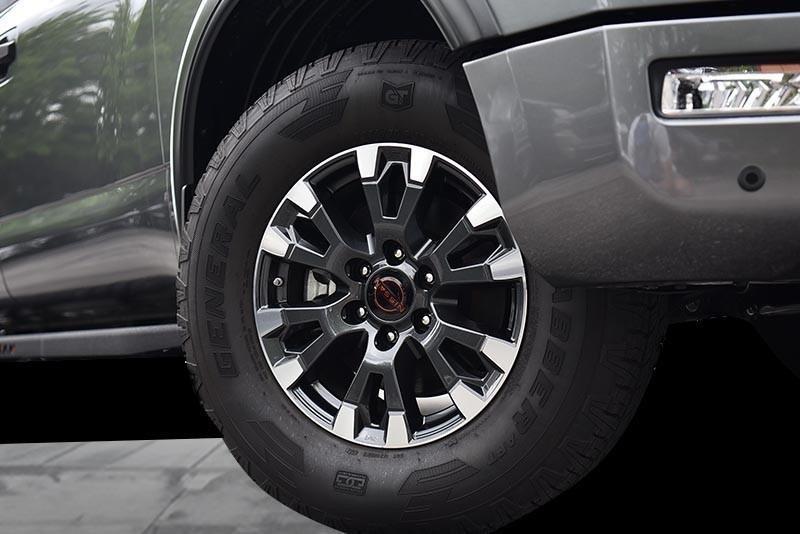 used 2024 Nissan Titan car, priced at $52,777