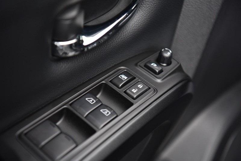 used 2024 Nissan Titan car, priced at $52,777