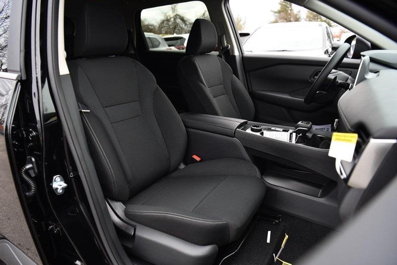 new 2025 Nissan Rogue car, priced at $30,425