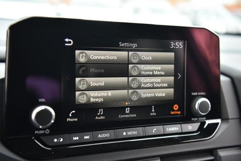new 2025 Nissan Pathfinder car, priced at $34,853