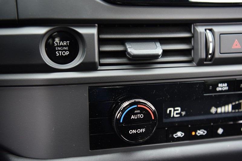 new 2025 Nissan Pathfinder car, priced at $34,853