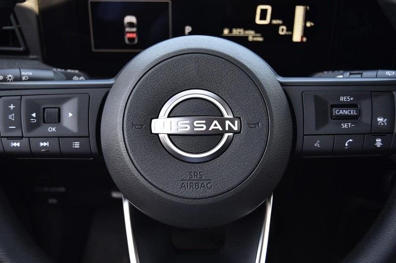 new 2025 Nissan Kicks car, priced at $25,180