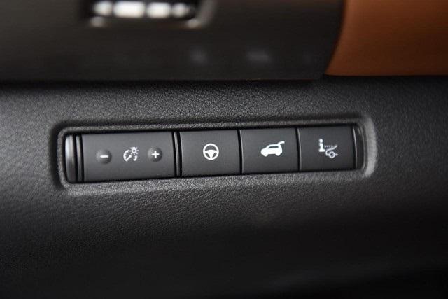 new 2025 Nissan Pathfinder car, priced at $48,680