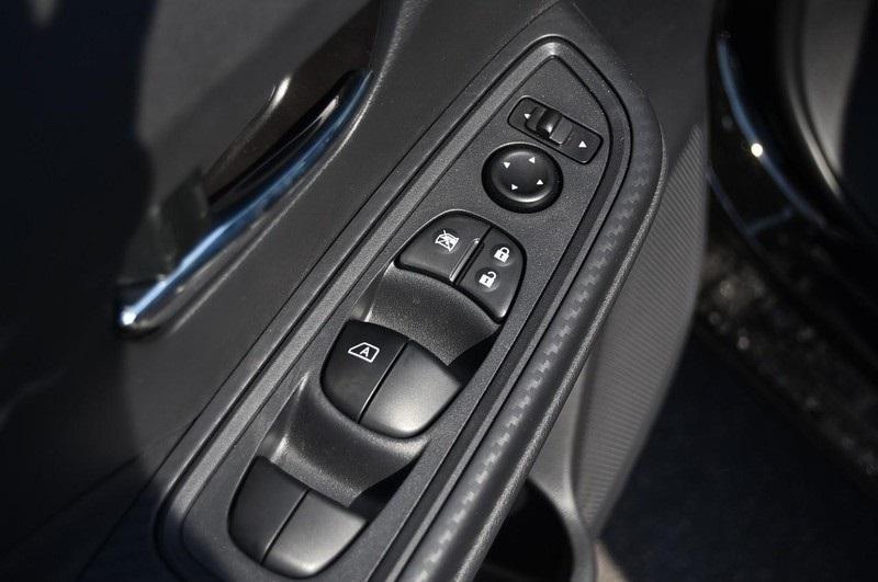 new 2025 Nissan Versa car, priced at $19,850