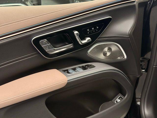 new 2026 Mercedes-Benz EQS 400 car, priced at $102,015