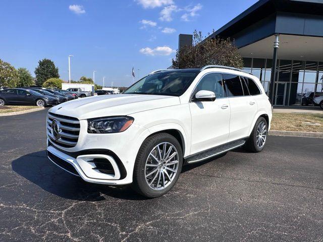 new 2026 Mercedes-Benz GLS 580 car, priced at $121,285