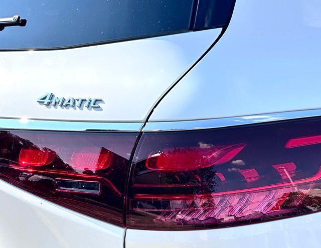 new 2026 Mercedes-Benz GLS 580 car, priced at $121,285