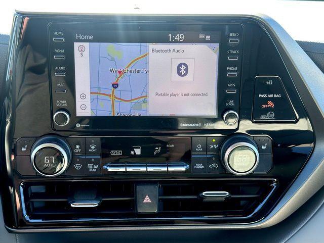 used 2020 Toyota Highlander car, priced at $26,754