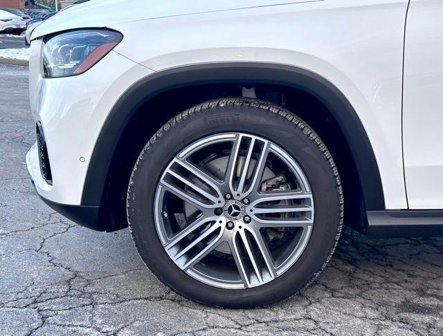 used 2025 Mercedes-Benz GLS 450 car, priced at $89,739