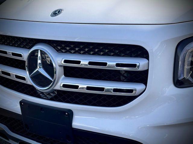 used 2021 Mercedes-Benz GLB 250 car, priced at $23,987