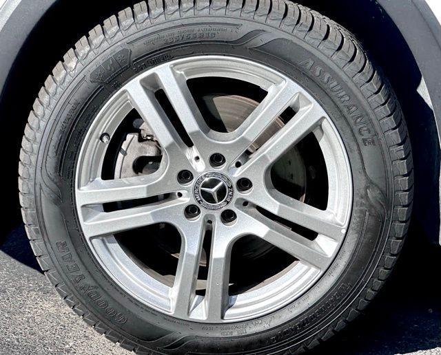 used 2021 Mercedes-Benz GLB 250 car, priced at $25,477