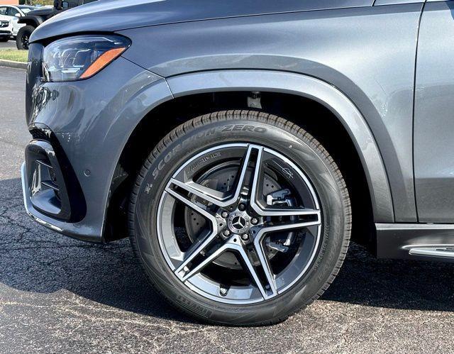 new 2026 Mercedes-Benz GLS 450 car, priced at $100,370