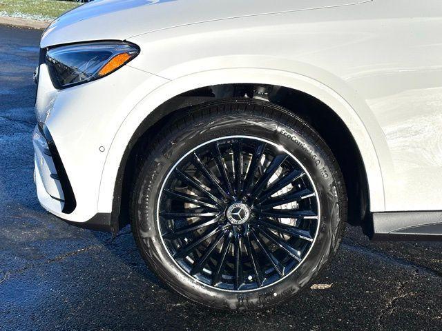 new 2026 Mercedes-Benz GLC 300 car, priced at $62,730