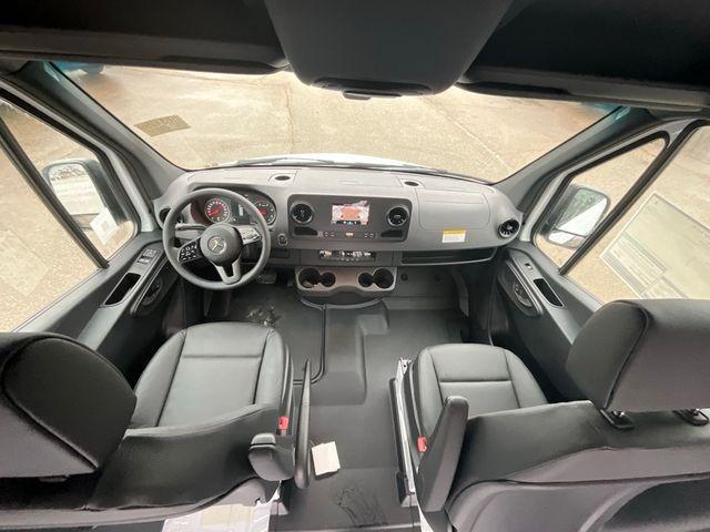 new 2024 Mercedes-Benz Sprinter 2500 car