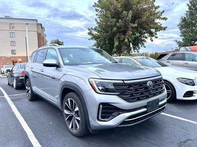 used 2024 Volkswagen Atlas car, priced at $39,605