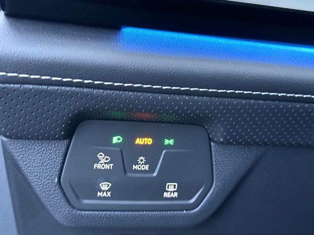 used 2024 Volkswagen Atlas car, priced at $39,605