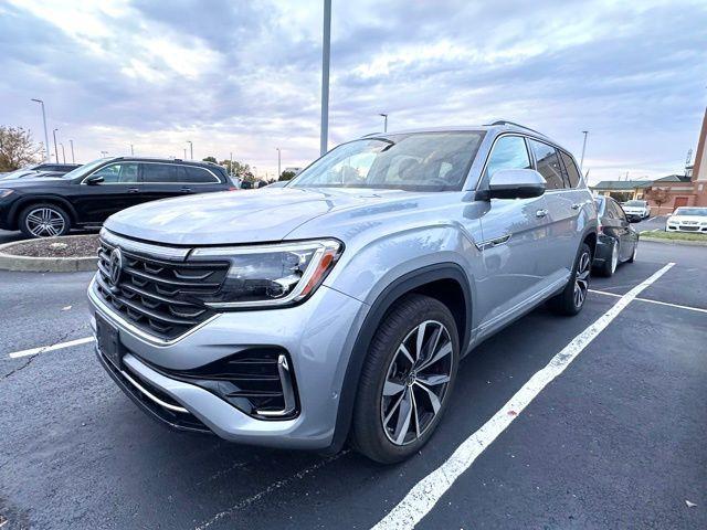 used 2024 Volkswagen Atlas car, priced at $39,605