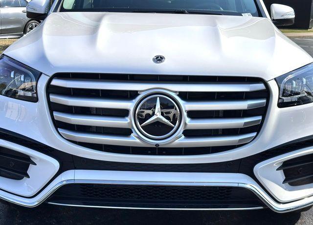 new 2026 Mercedes-Benz GLS 450 car, priced at $99,470
