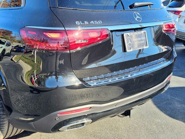 new 2026 Mercedes-Benz GLS 450 car