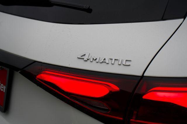 new 2026 Mercedes-Benz GLC 300 car, priced at $61,320