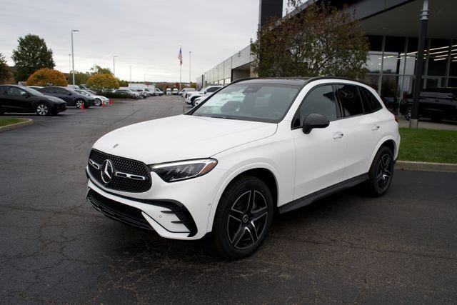 new 2026 Mercedes-Benz GLC 300 car, priced at $61,320