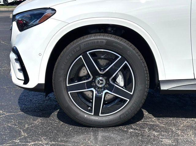 new 2026 Mercedes-Benz GLC 300 car, priced at $67,925