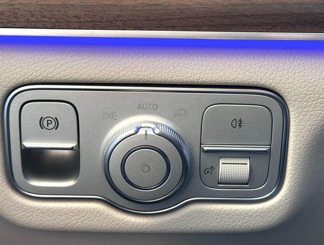 new 2026 Mercedes-Benz GLE 350 car, priced at $77,435