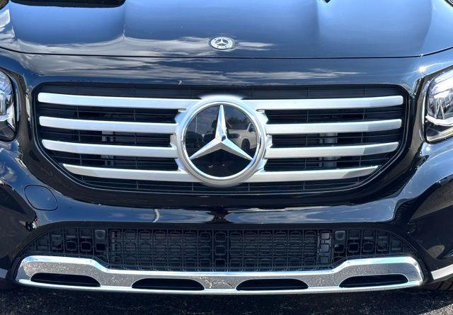 new 2026 Mercedes-Benz GLB 250 car, priced at $51,665