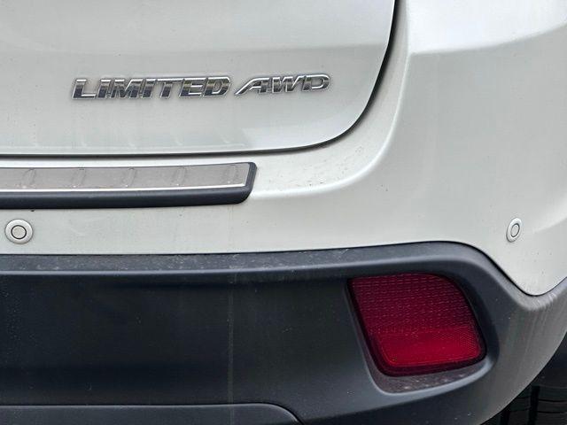 used 2015 Toyota Highlander car, priced at $20,876