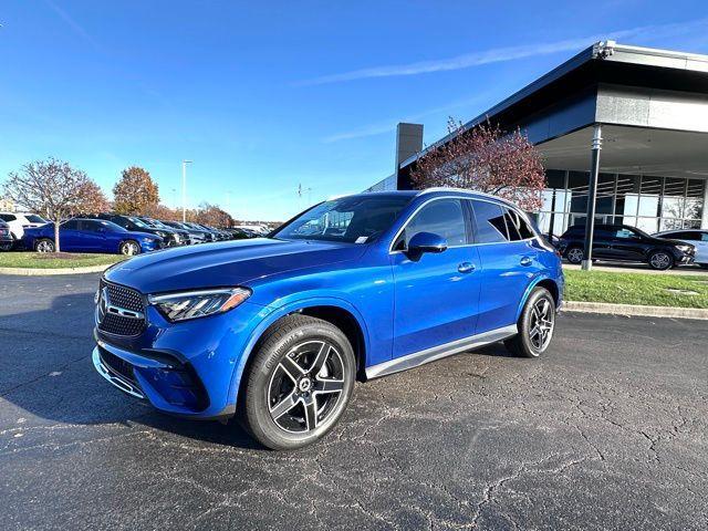 new 2025 Mercedes-Benz GLC 350e car, priced at $69,415