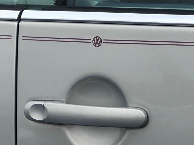 used 2009 Volkswagen New Beetle car, priced at $7,350