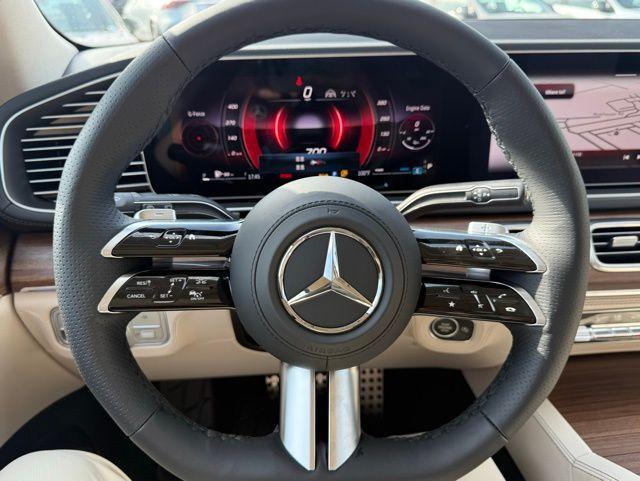 new 2025 Mercedes-Benz GLS 450 car, priced at $107,605